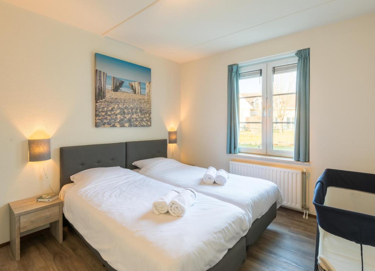 Roompot Buitenhof Domburg Room photo